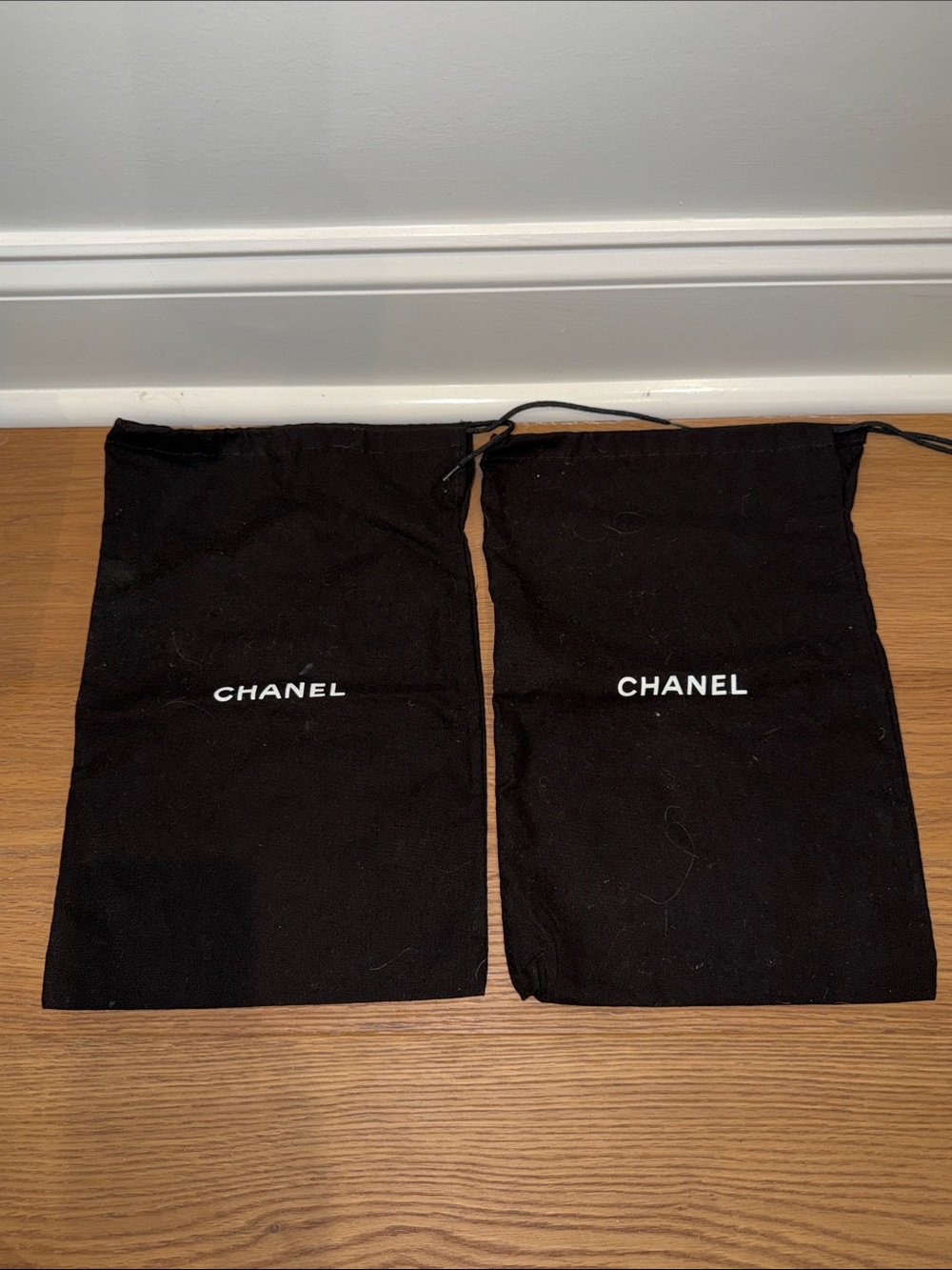 CHANEL Beige and Black Leather Espadrille Flats with Logo - Picture 7 of 8
